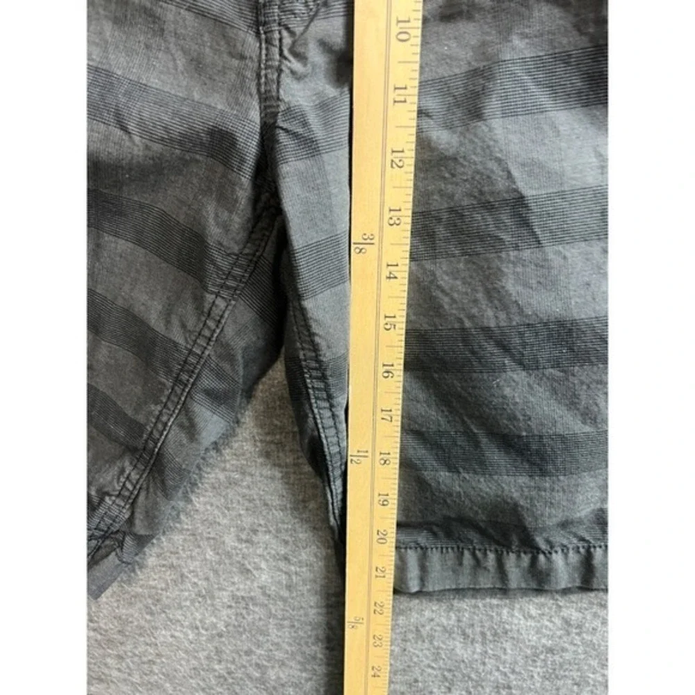 The North Face Plaid Chino Shorts Mens Size 38 Gray